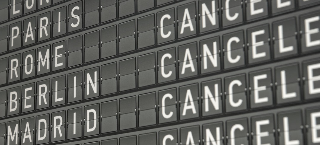 Pantalla de vuelos cancelados